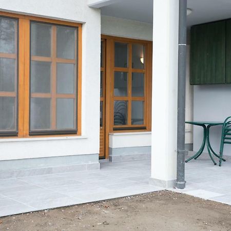 Apartma Spelca Banovci Eksteriør billede
